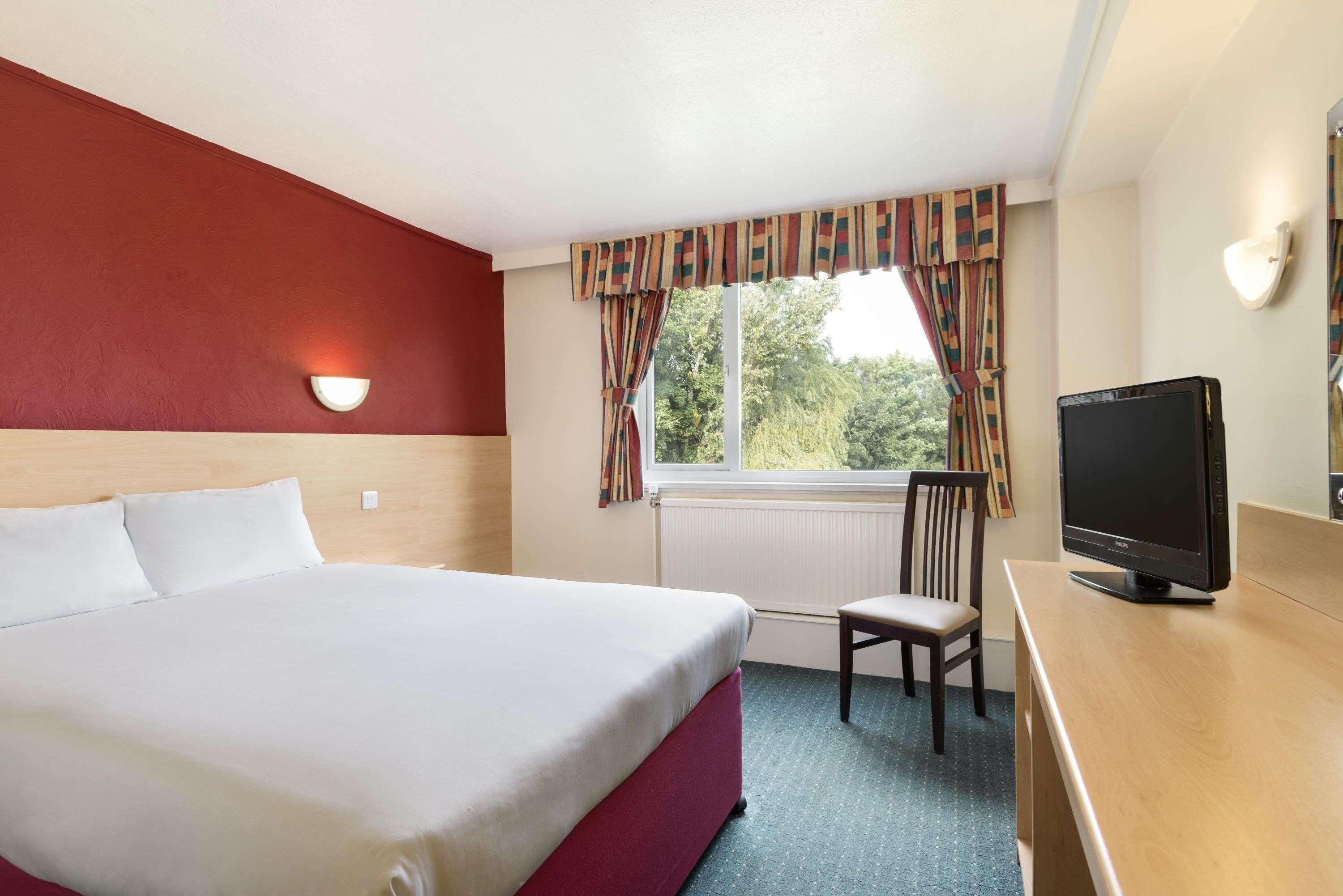 Ramada Chorley South Hotel Exterior foto