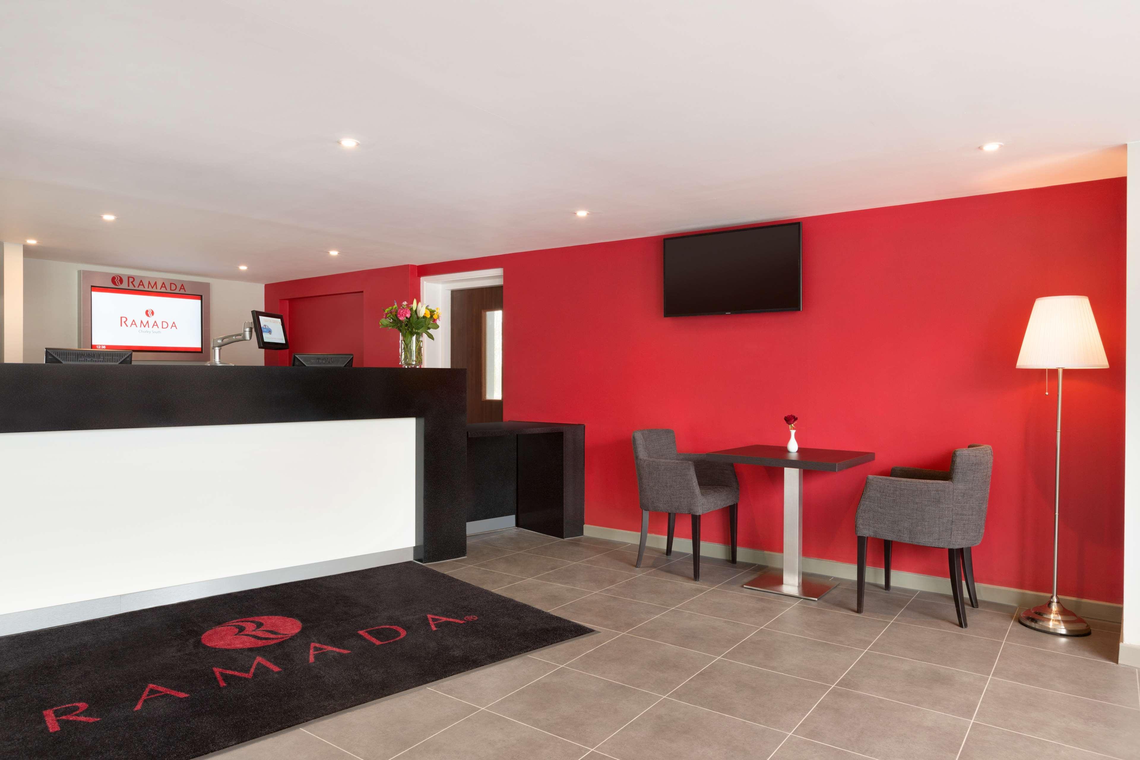 Ramada Chorley South Hotel Exterior foto
