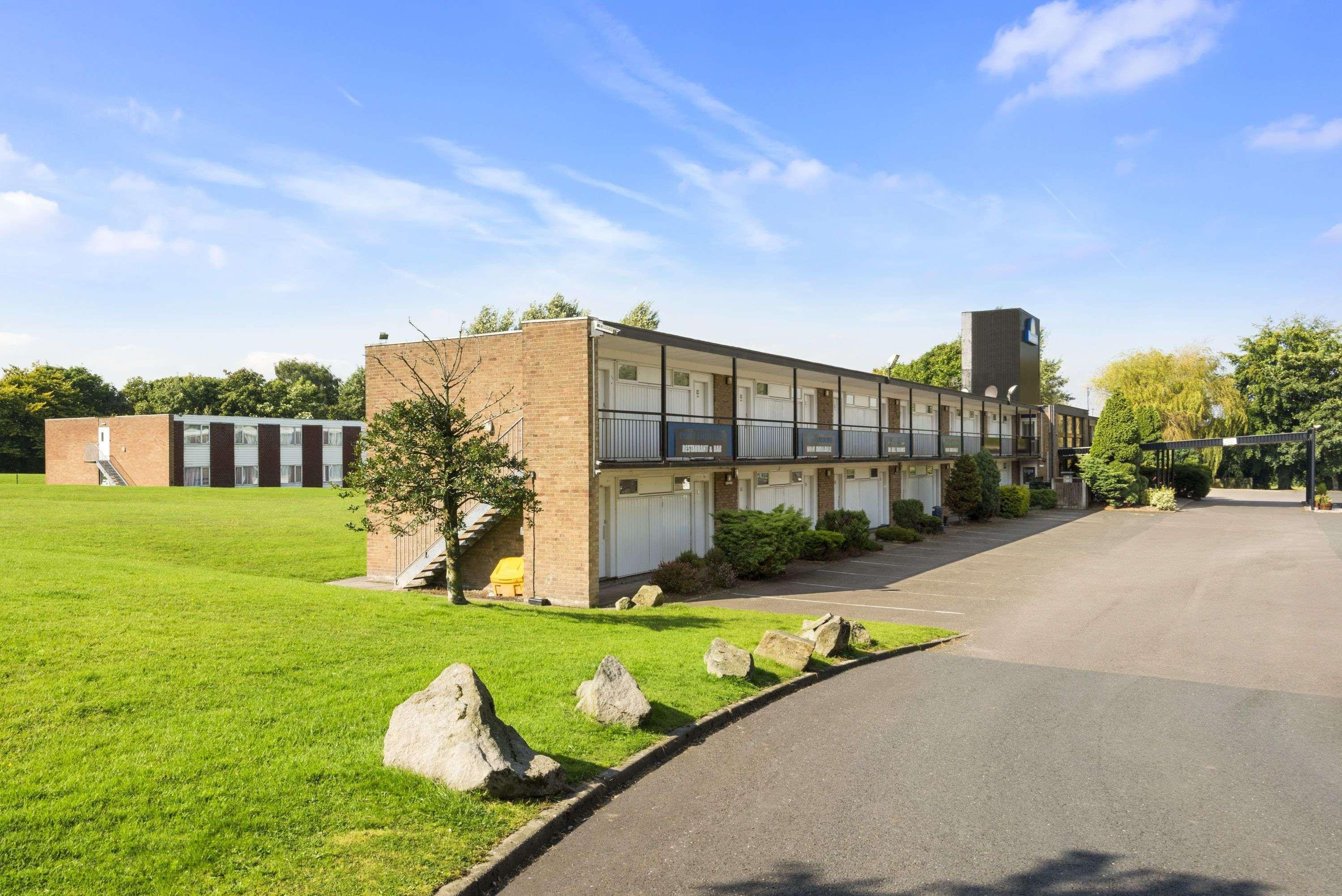Ramada Chorley South Hotel Exterior foto